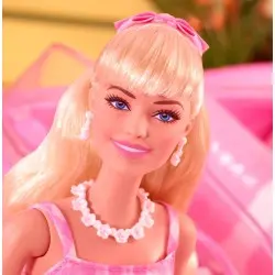Barbie The Movie poupée Barbie in Pink Gingham Dress | 0194735160709