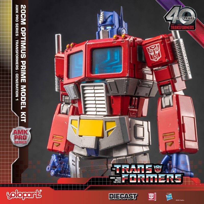 Transformers: Generation One figurine Plastic Model Kit AMK Pro Series Optimus Prime 20 cm