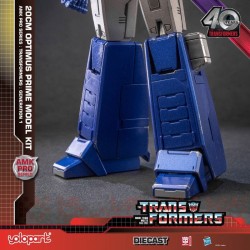 Transformers: Generation One figurine Plastic Model Kit AMK Pro Series Optimus Prime 20 cm