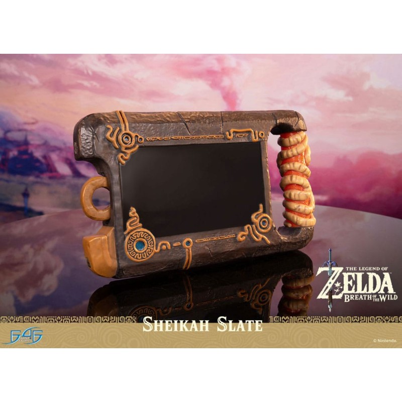The Legend of Zelda: Breath of the Wild statuette 1/1 Sheikah Slate 24 cm