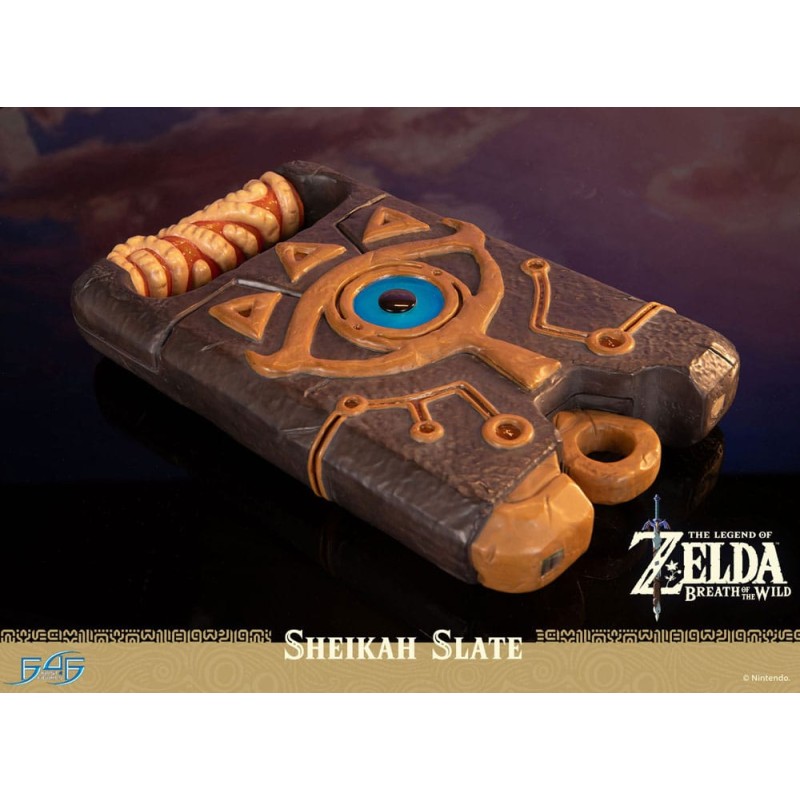 The Legend of Zelda: Breath of the Wild statuette 1/1 Sheikah Slate 24 cm