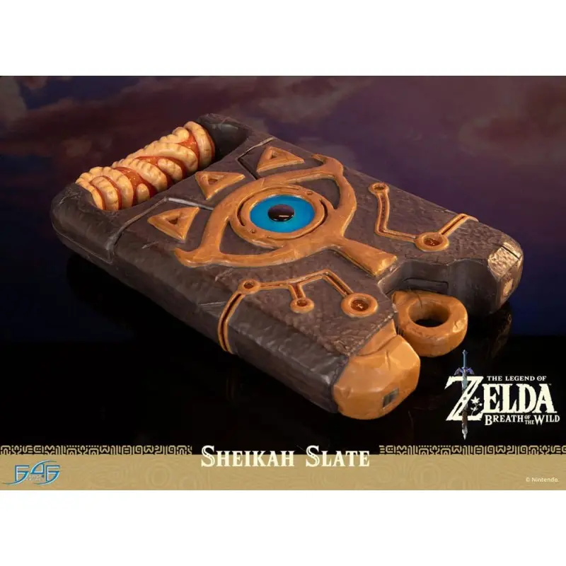 The Legend of Zelda: Breath of the Wild statuette 1/1 Sheikah Slate 24 cm | 5060316625620