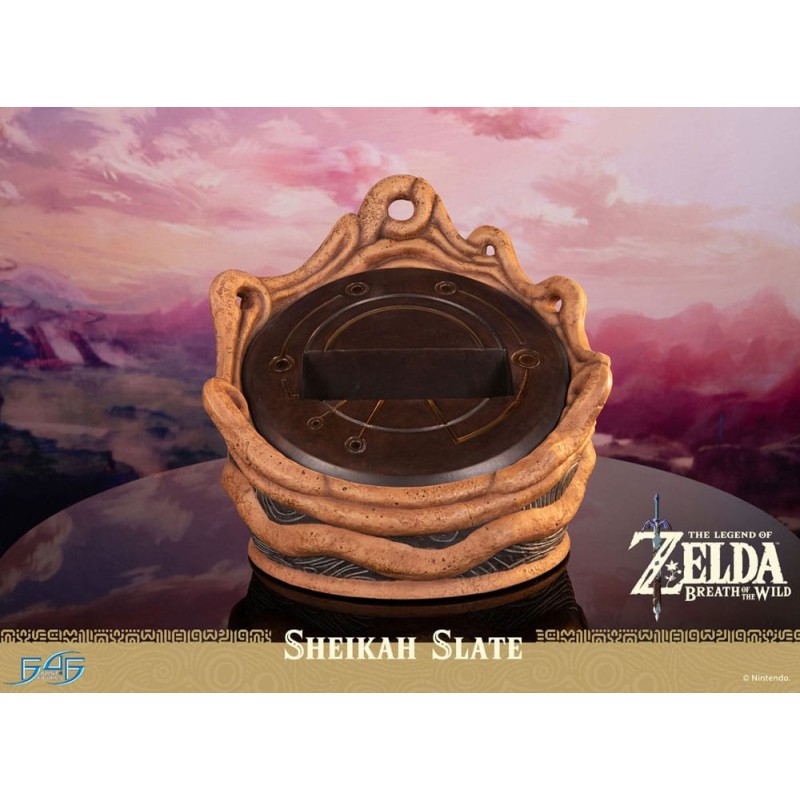The Legend of Zelda: Breath of the Wild statuette 1/1 Sheikah Slate 24 cm