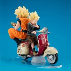 Dragonball Z 05 Desktop Real McCoy diorama PVC Super Saiyan Son Goku & Super Saiyan Son Gohan & Motorbike 16 cm | 4535123842139