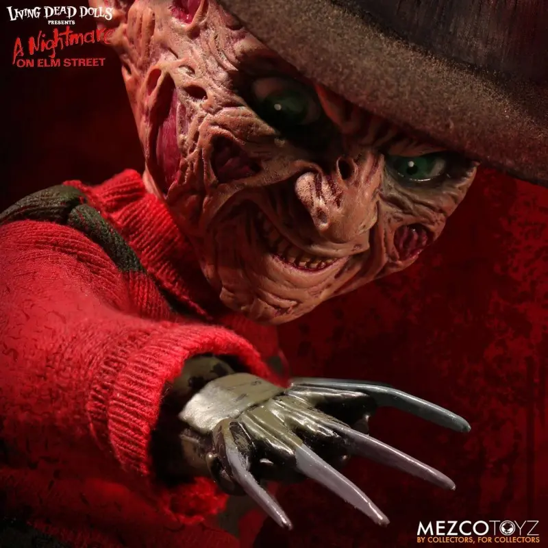 Freddy Les Griffes de la nuit poupée sonore Freddy Krueger 25 cm | 0696198994001