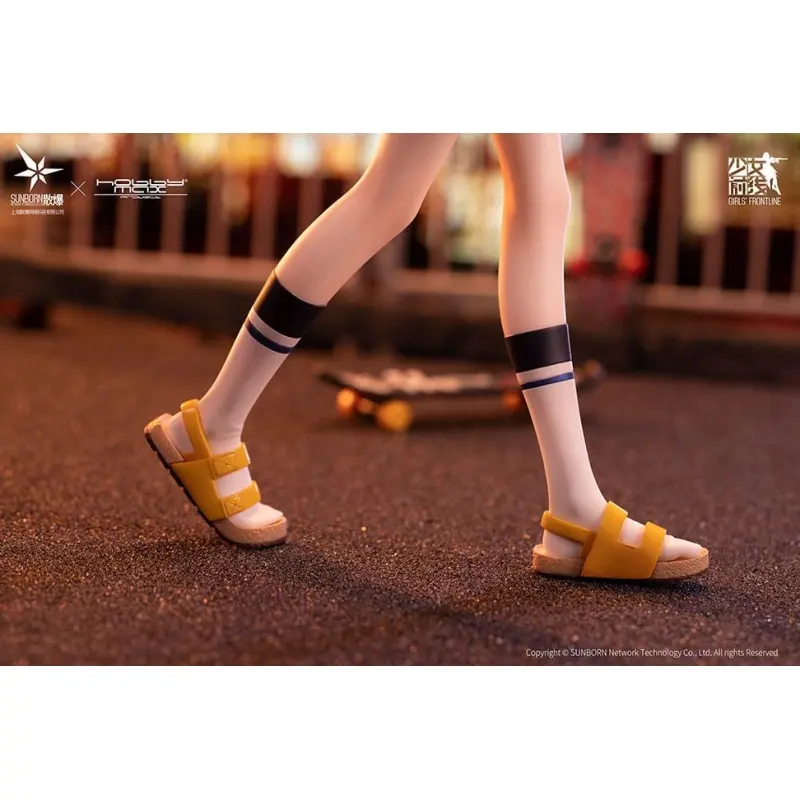 Girls Frontline statuette PVC 1/7 UMP9 Bee's Knees 24 cm | 4573451878826