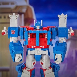 The Transformers: The Movie Generations Studio Series Commander Class Figure 86-21 Ultra Magnus 24 cm | 5010996147394