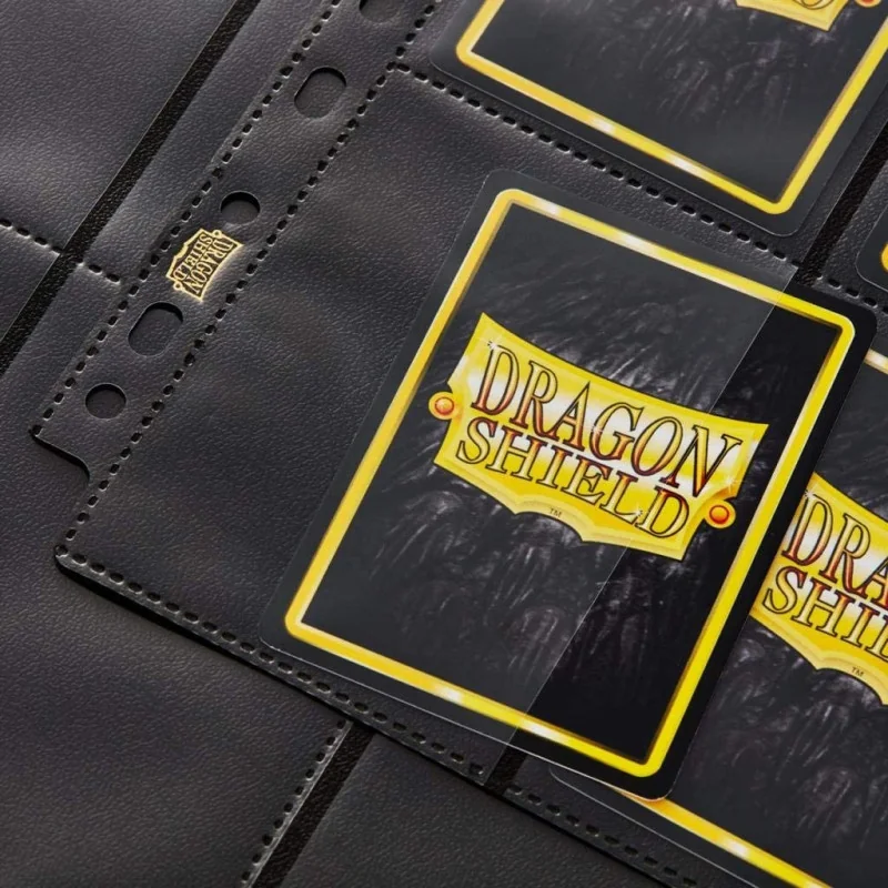 Marque : Dragon Shield
8-Pocket pages - Non-Glare (50 Pages)
Conçu pour les cartes de taille standard Side loading