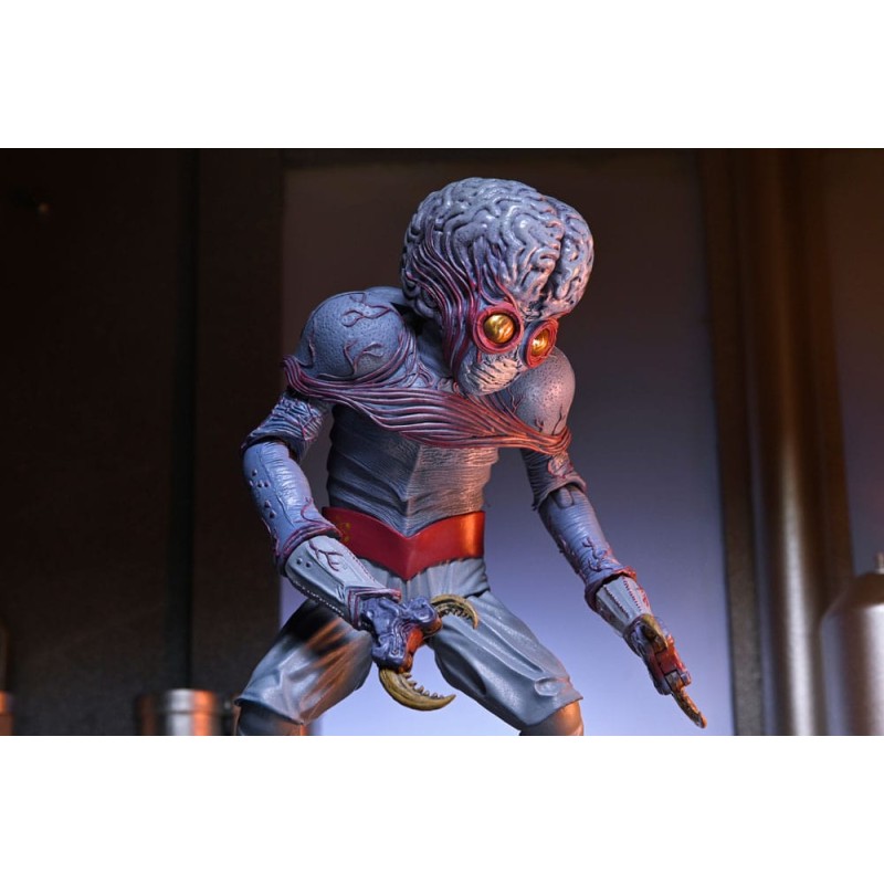 Infinity Survivors Ultimate Metaluna Mutant Figuur 18 cm | 0634482154007