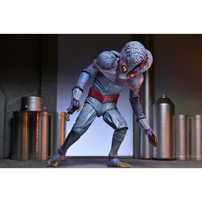 Infinity Survivors Ultimate Metaluna Mutant Figuur 18 cm | 0634482154007