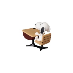 Peanuts UDF Series 18 Mini Figure Snoopy with desk 9 cm  | 4530956158440