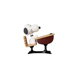 Peanuts UDF Series 18 Mini Figure Snoopy with desk 9 cm  | 4530956158440