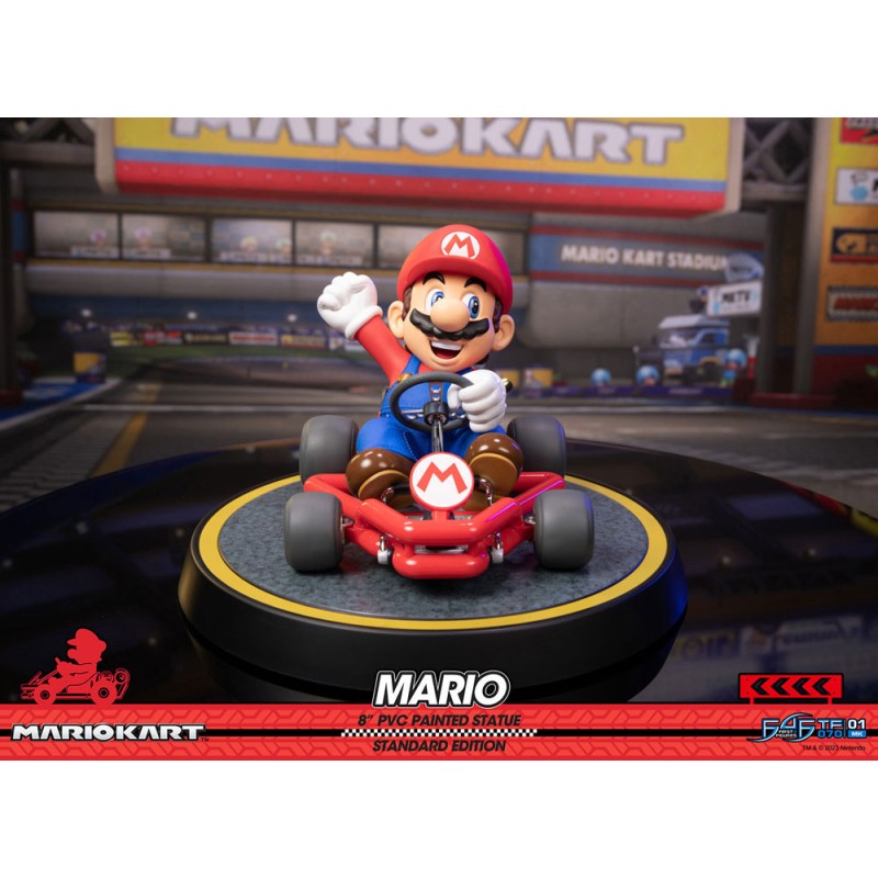 Mario Kart PVC Statue Mario Standard Edition 19 cm | 5060316624739