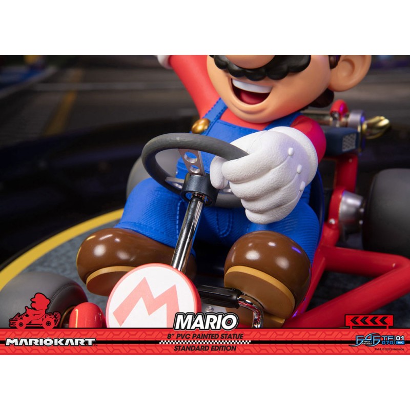 Mario Kart PVC Statue Mario Standard Edition 19 cm | 5060316624739