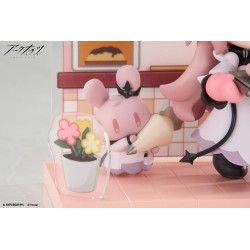 Arknights Would You Like A Dessert? Mini Series PVC Statue Civilight Eterna 11 cm   | 6971995422433