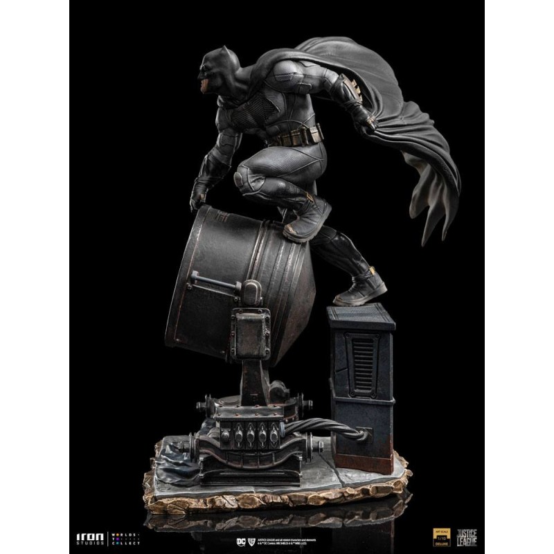 Zack Snyder's Justice League statuette 1/10 Deluxe Art Scale Batman on Batsignal 28 cm | 0618231951222