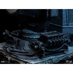 Zack Snyder's Justice League statuette 1/10 Deluxe Art Scale Batman on Batsignal 28 cm | 0618231951222