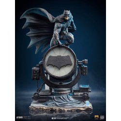 Zack Snyder's Justice League Deluxe Art Scale Statue 1/10 Batman on Batsignal 28 cm | 0618231951222