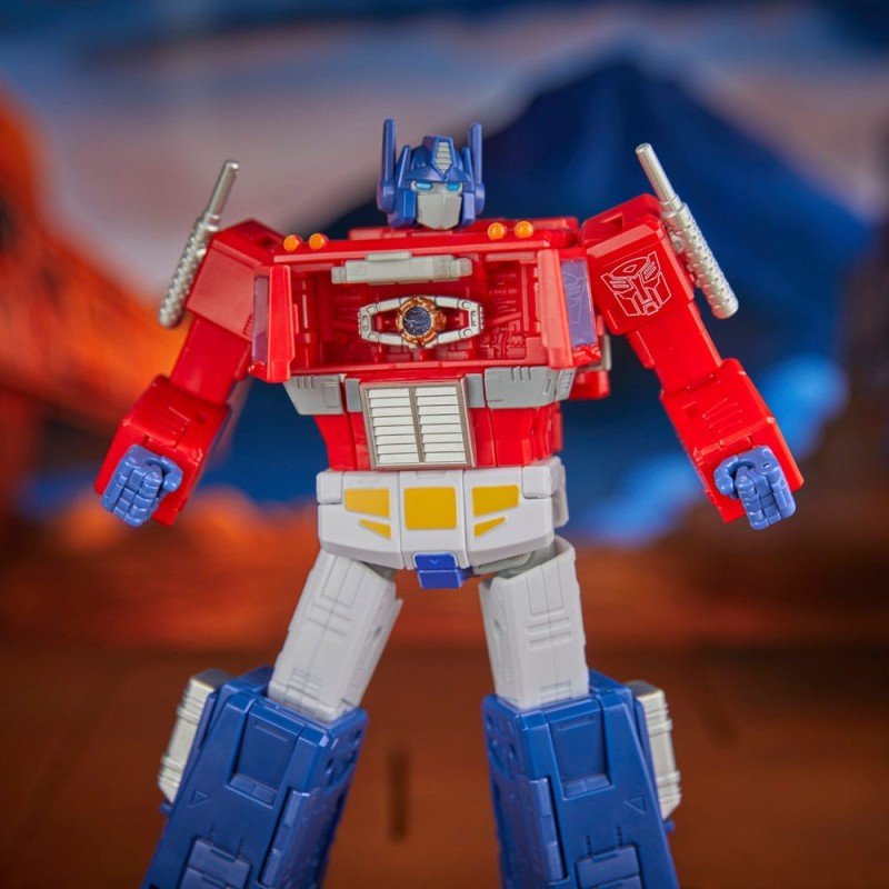 The Transformers: The Movie Generations Studio Series Commander Class figurine Optimus Prime 18 cm | 5010996211835