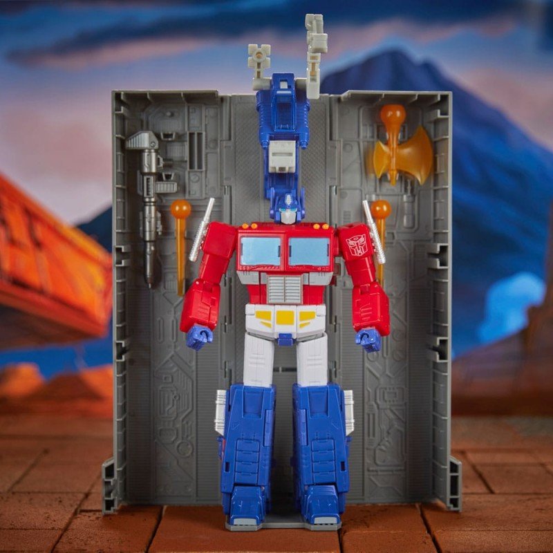 The Transformers: The Movie Generations Studio Series Commander Class figurine Optimus Prime 18 cm | 5010996211835