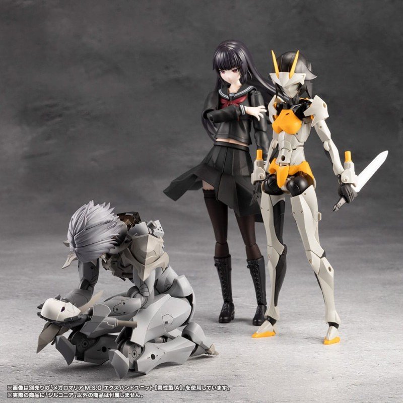 Megalomaria Unlimited Universe figurine Plastic Model Kit Zirconia 18 cm | 4934054062034