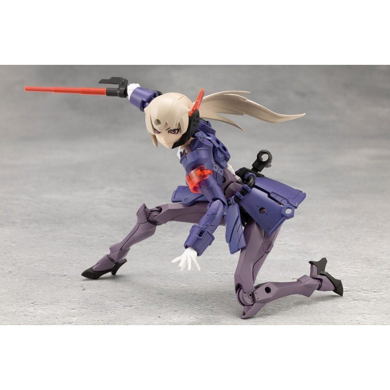 Megalomaria Unlimited Universe figurine Plastic Model Kit Valiant 16 cm | 4934054063697