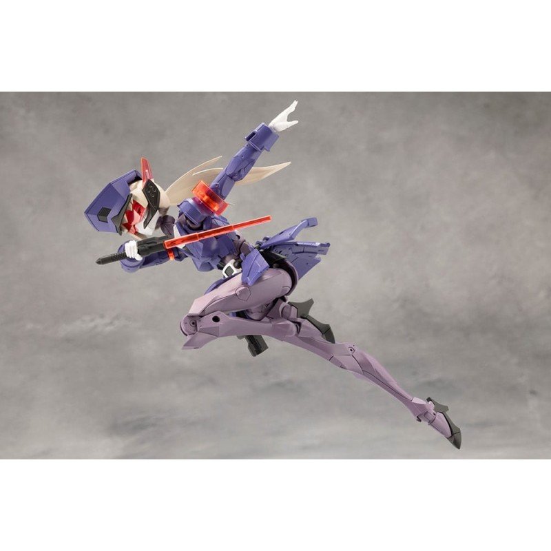 Megalomaria Unlimited Universe figurine Plastic Model Kit Valiant 16 cm | 4934054063697
