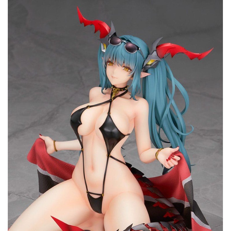 Azur Lane PVC Statue 1/7 Regensburg Dark Dragon and the Coast of Light Ver. 16 cm | 4560228207859