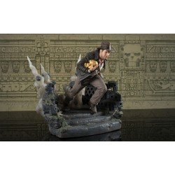 Indiana Jones: Les Aventuriers de l'arche maudit Deluxe Gallery statuette PVC Escape with Idol 25 cm | 0699788846322
