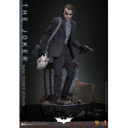 The Dark Knight DX Action Figure 1/6 The Joker (Bank Robber Version) 30 cm | 4895228622594