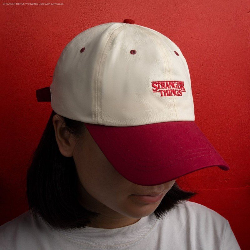 Stranger Things: Friends Don't Lie Baseball Cap | 4895205618312