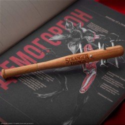 Stranger Things Stylo Batte à Pointes & Stranger Things Pin's | 4895205617520