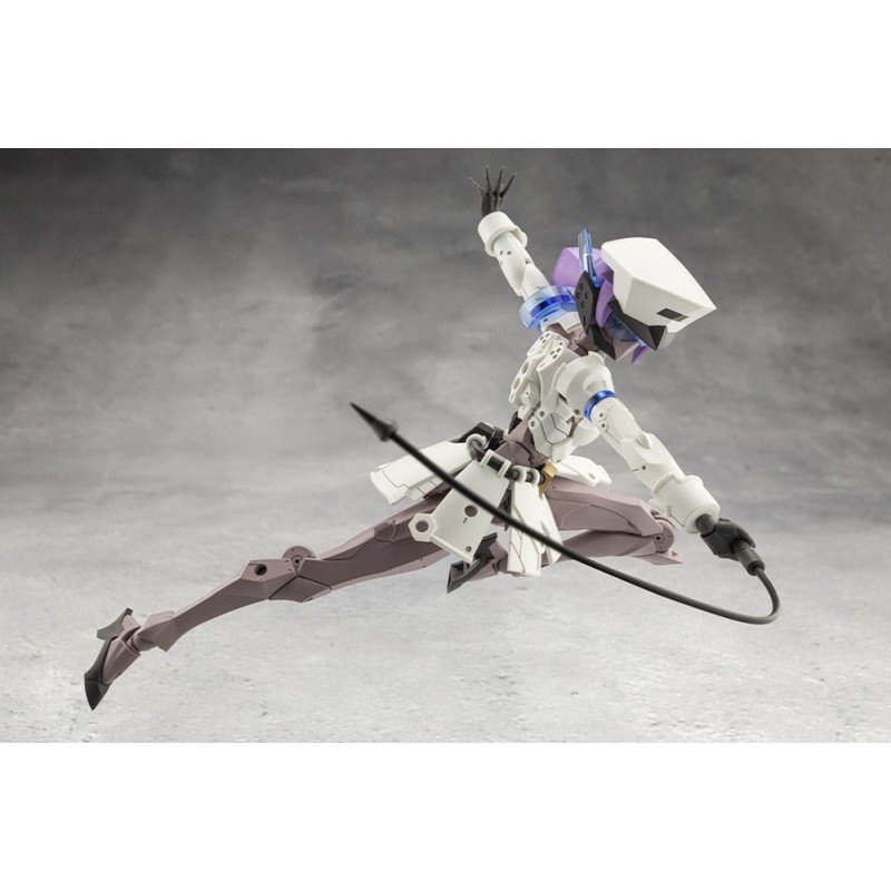 Megalomaria Unlimited Universe figurine Plastic Model Kit Vanguard Leader 16 cm | 4934054069392