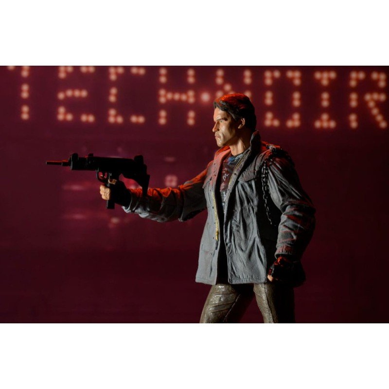 Terminator Action Figure Ultimate T-800 (Tech Noir) 18 cm | 0634482519110