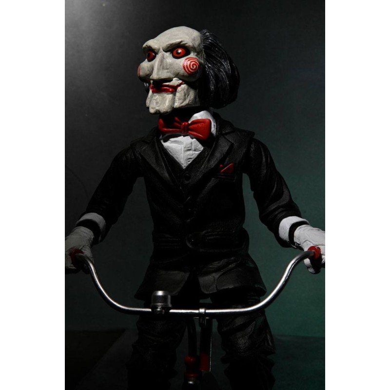 Saw figurine sonore Billy with Tricycle 30 cm | 0634482606070