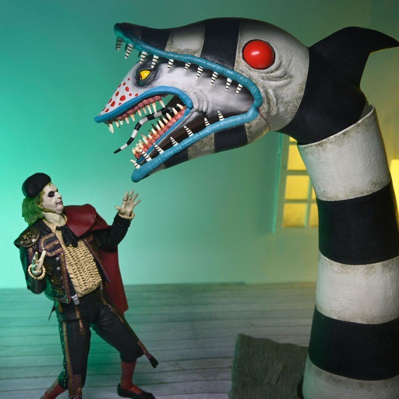 Beetlejuice Beetlejuice pack de 2 figurines Ultimate "Matador" Beetlejuice and Sandworm 18 cm | 0634482573211