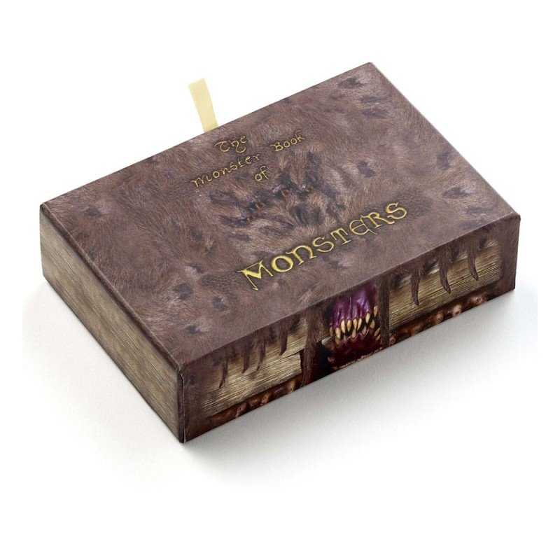 Harry Potter: Monster Book Porte-clés et Badge à épingle Coffret cadeau | 5055583462801