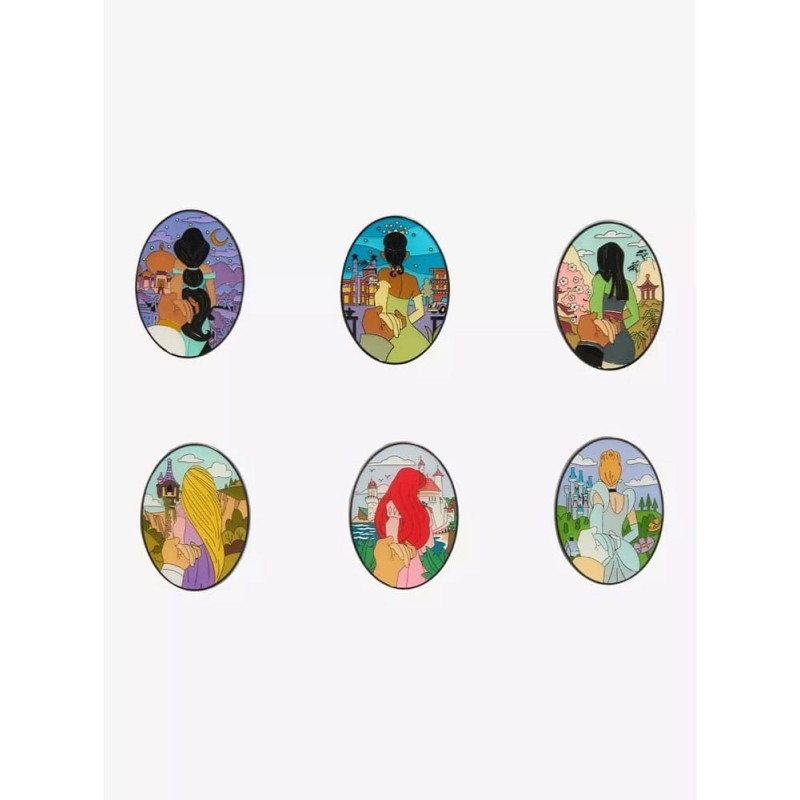 Disney Princess by Loungefly présentoir pin's émaillés Blind Box Back holding Hand(12) | 0671803558205