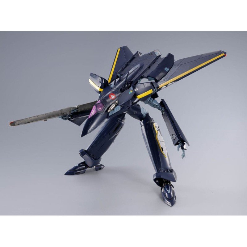 Macross 7 figurine DX Chogokin VF-17S Nightmare Stealthvalkyrie (Gamlin Kizaki use) 25 cm | 4573102692672