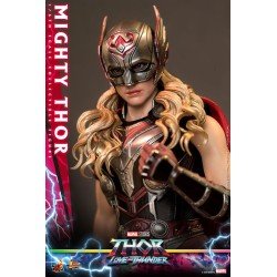 Thor: Love and Thunder Masterpiece Action Figure 1/6 Mighty Thor 29 cm | 4895228611963