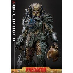 Alien vs. Predator Comic Masterpiece Action Figure 1/6 Broken Tusk Predator 35 cm | 4895228623423