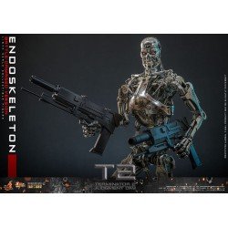 Terminator 2: Judgment Day Movie Masterpiece Die-cast Action Figure 1/6 Endoskeleton (Battle Damaged Version) 31 cm | 4895228623454