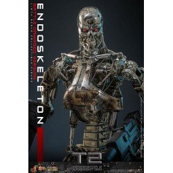 Terminator 2: Judgment Day Movie Masterpiece Die-cast Action Figure 1/6 Endoskeleton (Battle Damaged Version) 31 cm | 4895228623454