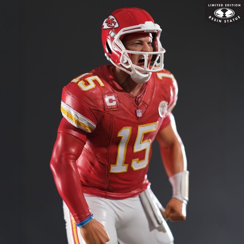 NFL Kansas City Chiefs statuette 1/6 Patrick Mahomes 30 cm | 0787926104097