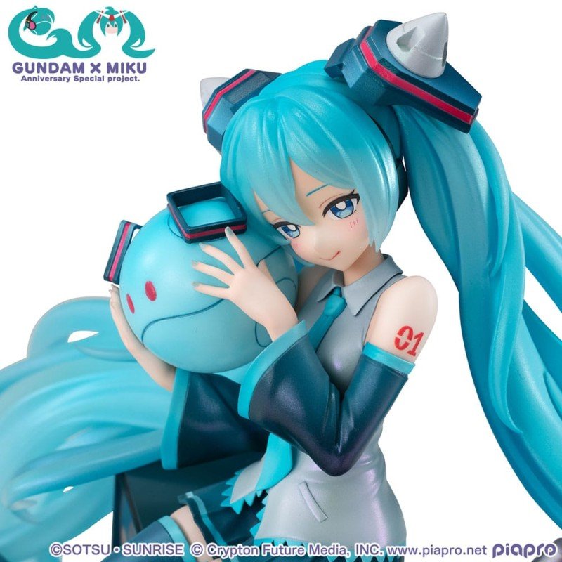 Mobile Suit Gundam x Hatsune Miku statuette PVC Lucrea Hatsune Miku x OO Gundam 45th Anniversary 17 cm | 4535123847608