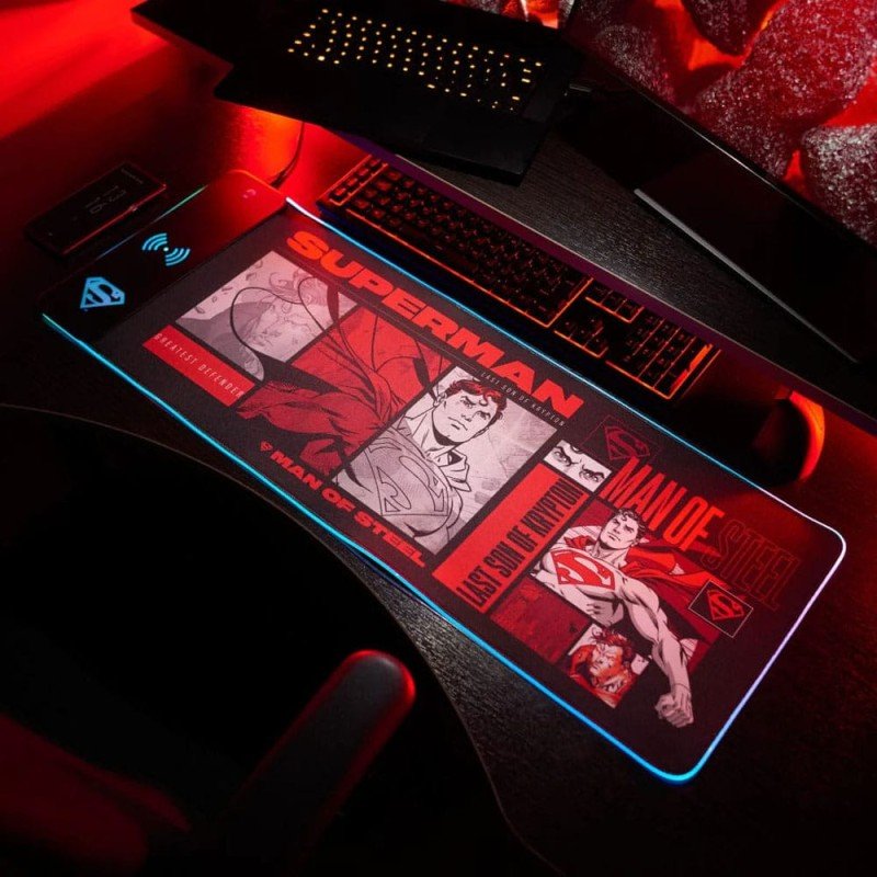 DC Comics tapis de souris avec chargeur mobile Superman | 5056280461524