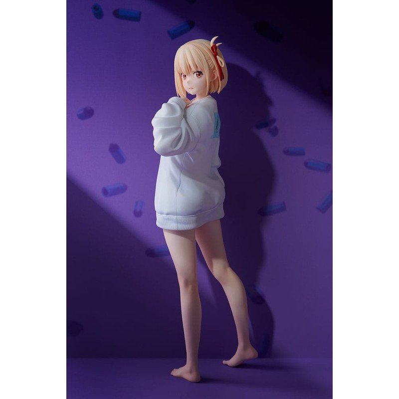 Lycoris Recoil statuette PVC 1/7 Chisato Nishikigi: Oversized Sweatshirt Ver. 25 cm | 4580678969107