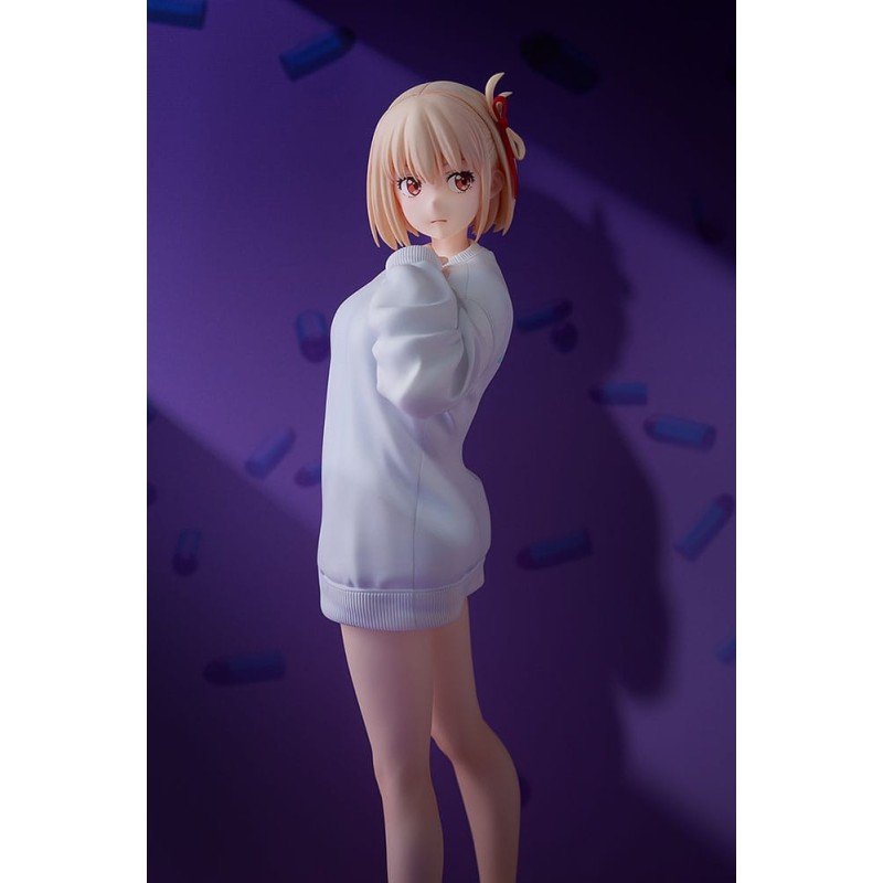 Lycoris Recoil statuette PVC 1/7 Chisato Nishikigi: Oversized Sweatshirt Ver. 25 cm | 4580678969107