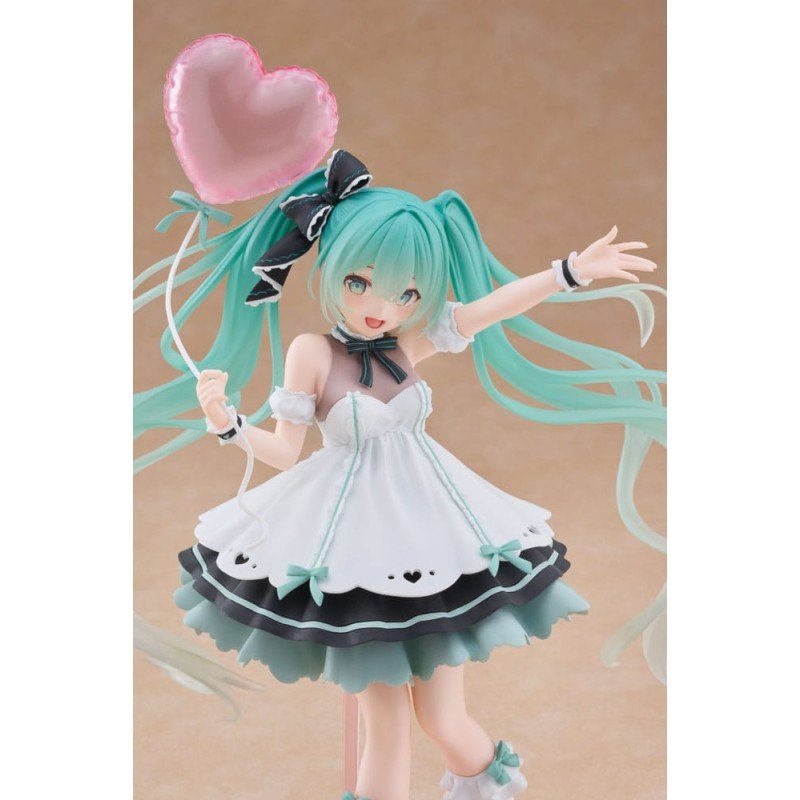 Hatsune Miku AMP+ PVC Statue Statue Hatsune Miku Birthday 2025 Party Ver. 21 cm | 0840342403837