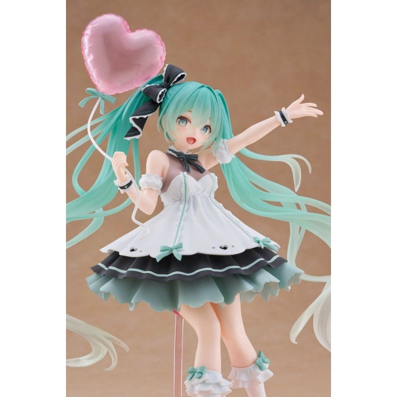Hatsune Miku AMP+ PVC Statue Statue Hatsune Miku Birthday 2025 Party Ver. 21 cm | 0840342403837
